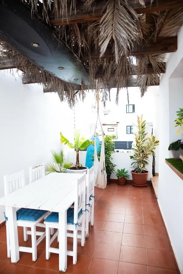 Surf Dream Surfhouse Hostel Corralejo