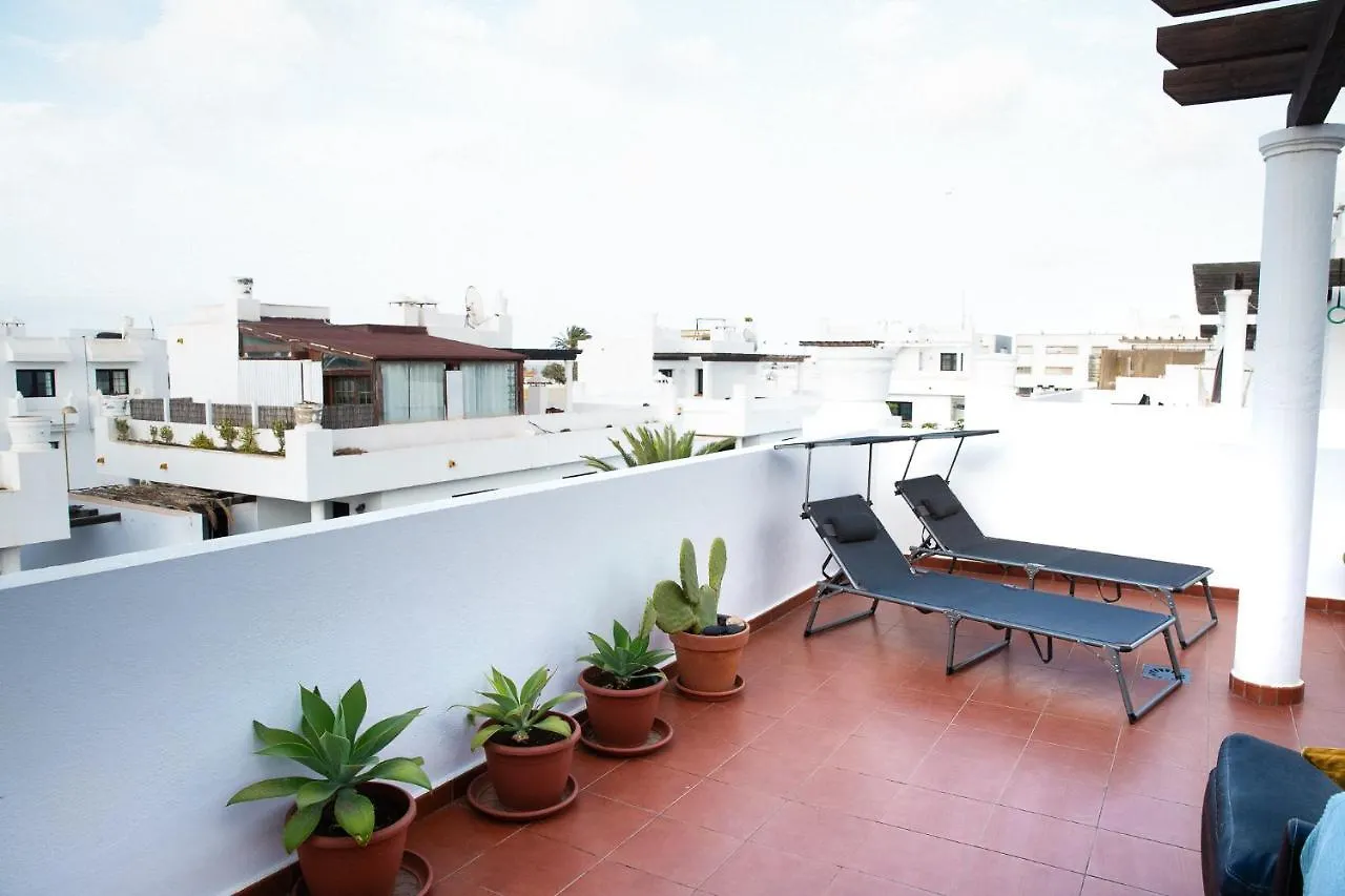 Surf Dream Surfhouse Hostel Corralejo