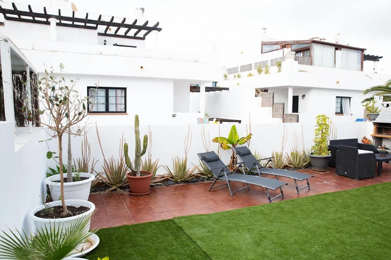 Surf Dream Surfhouse Hostel Corralejo 0*,