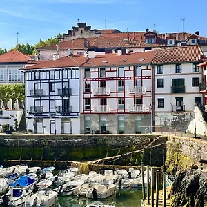 https://apartamentos-mundaka-port.basquecountryhotels.org